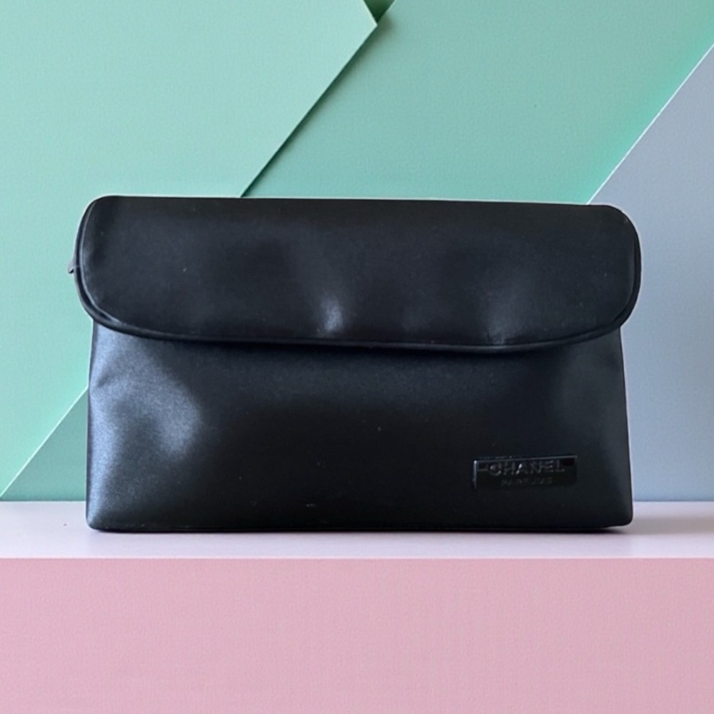 CHANEL Black Satin cosmetic parfume pouch